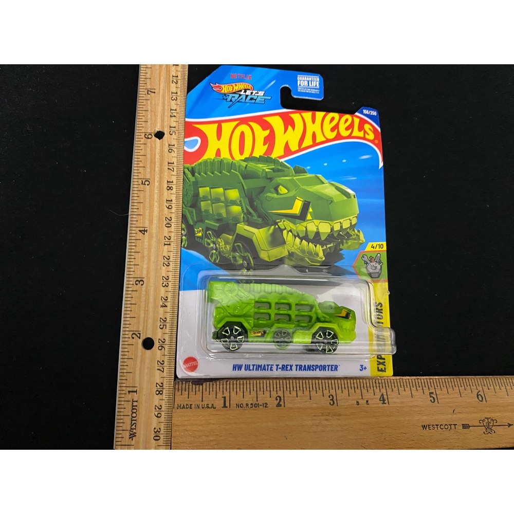 Hot Wheels HW Ultimate T-Rex Transporter Diecast Car 2023 96/250‎ Green
